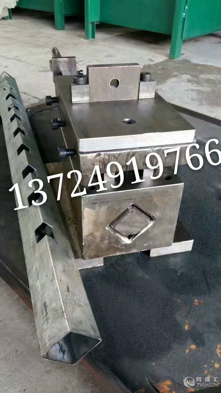 广东佛山炬成锌钢护栏冲孔机厂家销售